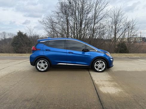 Used 2020 Chevrolet Bolt LT image 2