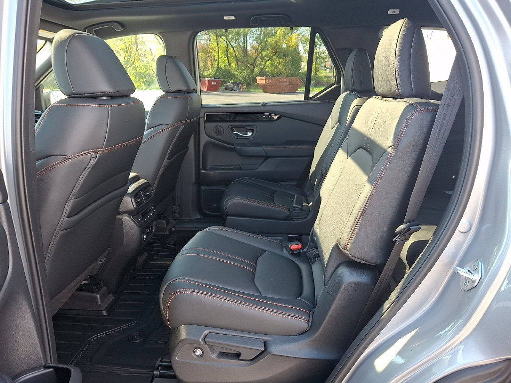 New 2026 Honda Pilot TrailSport image 6