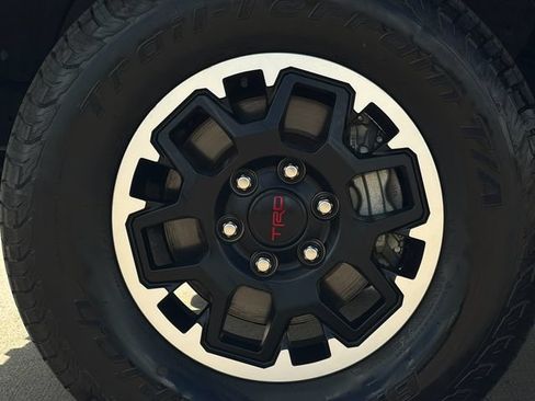 Used 2024 Toyota Tacoma TRD Off-Road AWD/4WD image 30