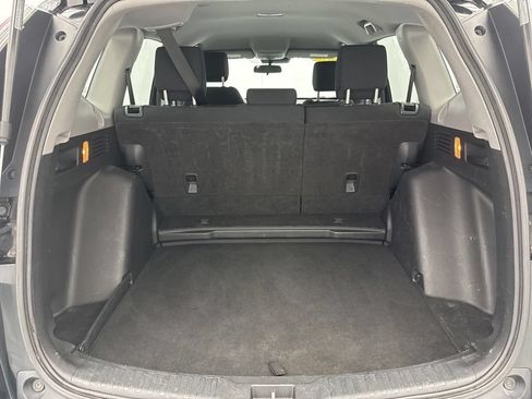 Used 2020 Honda CR-V LX image 9