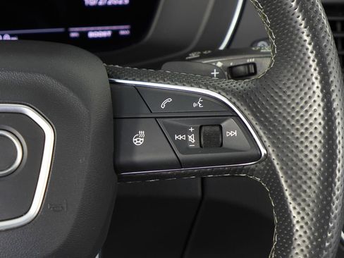 Used 2022 Audi SQ5 Premium Plus w/ Premium Plus Package image 28