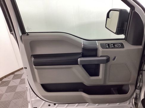 Used 2018 Ford F150 XLT w/ Equipment Group 302A Luxury image 15