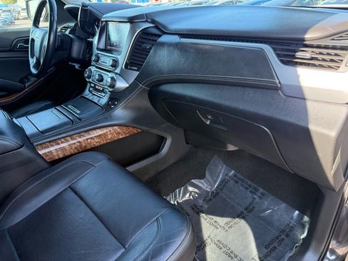 Used 2018 Chevrolet Suburban Premier image 31