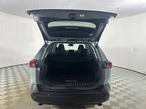 Used 2023 Toyota RAV4 XLE AWD/4WD image 9