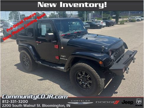 Used 2015 Jeep Wrangler Sahara AWD/4WD image 1