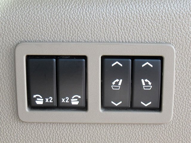 Used 2016 Chevrolet Suburban LTZ AWD/4WD image 12