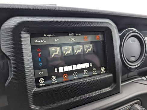 Used 2022 Jeep Wrangler Unlimited Sport image 24