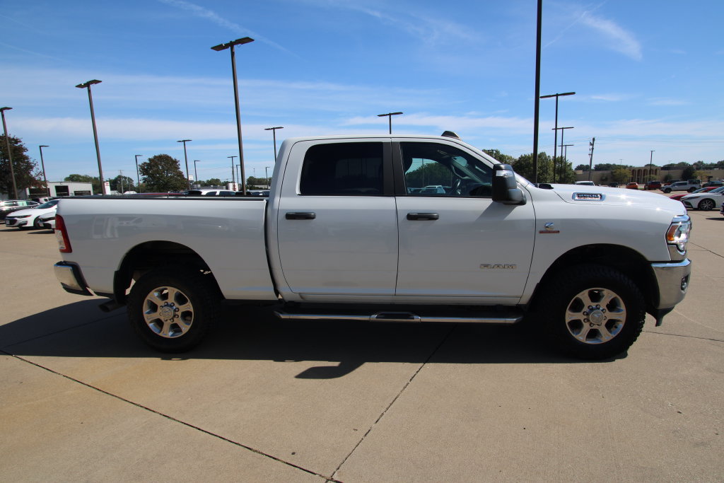 Used 2024 RAM 2500 Big Horn AWD/4WD image 4