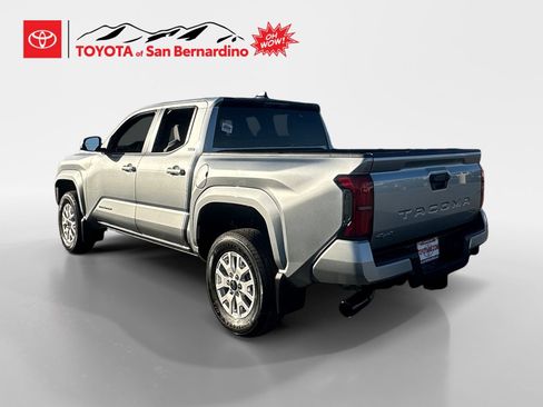 Certified 2026 Toyota Tacoma SR5 AWD/4WD image 3