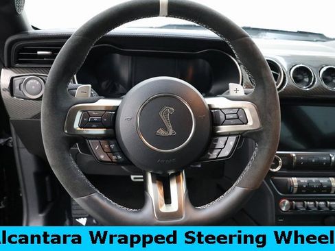 Used 2022 Ford Mustang Shelby GT500 w/ Carbon Fiber Track Pack image 39