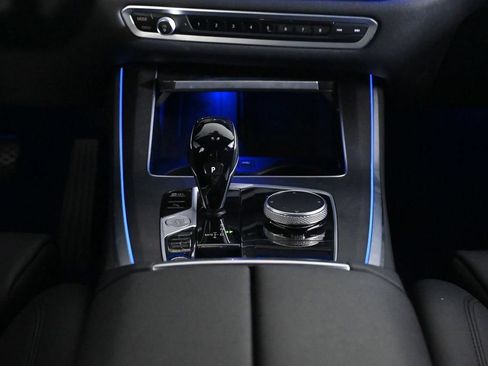 Used 2022 BMW X5 xDrive40i w/ Premium Package AWD/4WD image 14