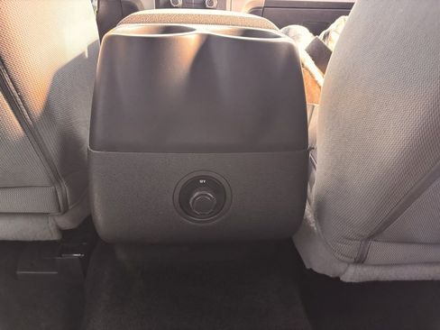 Used 2012 Ford F150 XLT w/ XLT Chrome Pkg image 19