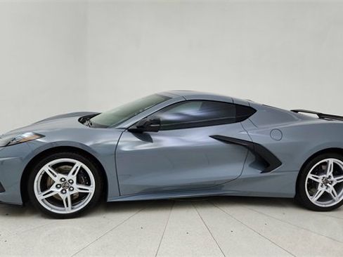 Used 2024 Chevrolet Corvette Stingray w/ Z51 Performance Package image 3