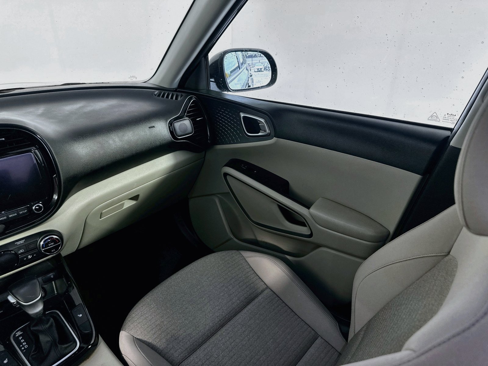Used 2023 Kia Soul EX FWD image 24