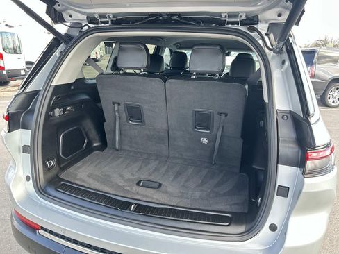 Used 2022 Jeep Grand Cherokee L Limited image 13