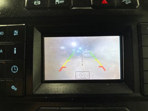 Used 2022 Ford F250 XL w/ Power Equipment Group AWD/4WD image 19