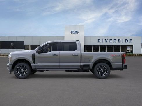 New 2026 Ford F250 4x4 Crew Cab Super Duty image 3