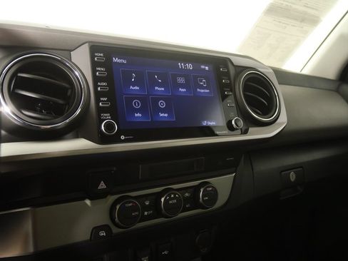 Used 2022 Toyota Tacoma SR5 w/ Technology Package RWD image 22