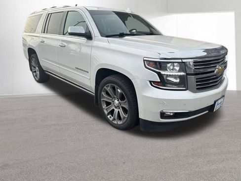 Used 2018 Chevrolet Suburban Premier AWD/4WD image 9