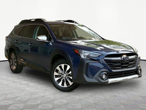 Used 2025 Subaru Outback Touring XT w/ Popular Package #2 AWD/4WD image 3