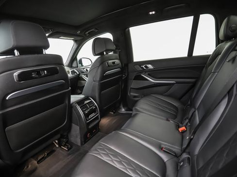 Used 2024 BMW X7 xDrive40i w/ Executive Package AWD/4WD image 21