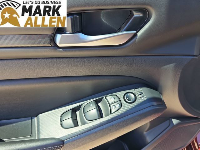 Used 2025 Nissan Altima 2.5 SV FWD image 22