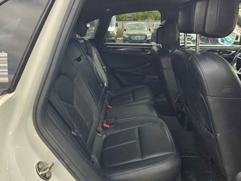 Used 2017 Porsche Macan AWD/4WD image 12