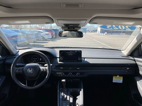 Certified 2025 Honda Accord SE image 10