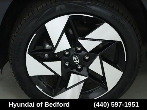 Used 2024 Hyundai Kona Limited AWD/4WD image 40
