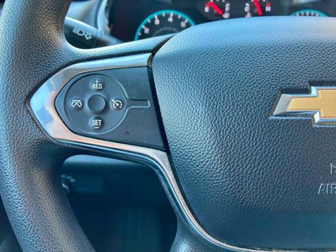 Used 2019 Chevrolet Traverse LS FWD image 19