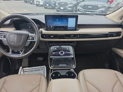 Used 2021 Lincoln Nautilus Reserve AWD/4WD image 23