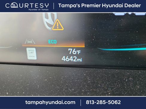 Certified 2025 Hyundai Elantra Blue image 16