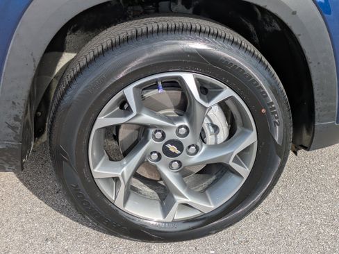 Used 2024 Chevrolet Trax LT w/ Driver Confidence Package image 10