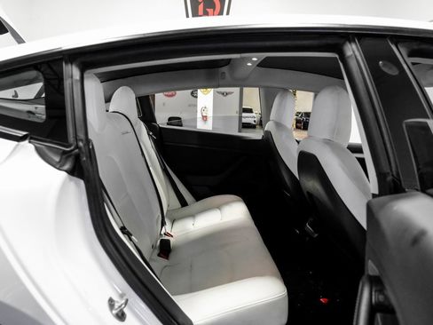 Used 2021 Tesla Model 3 Standard Range Plus image 26