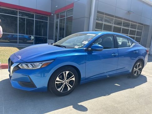 Used 2023 Nissan Sentra SV image 1