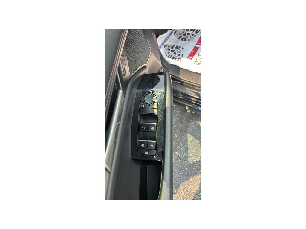 Used 2024 MAZDA MAZDA3 s FWD image 13