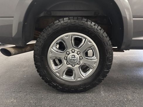 Used 2016 RAM 3500 Laramie image 15