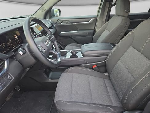 Used 2025 GMC Acadia Elevation AWD/4WD image 14