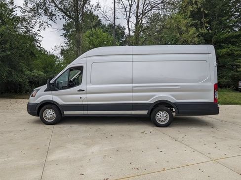 Used 2022 Ford Transit 350 148 High Roof Extended AWD image 6