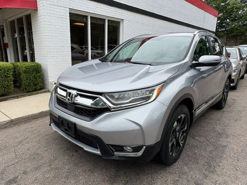Used 2018 Honda CR-V Touring image 2