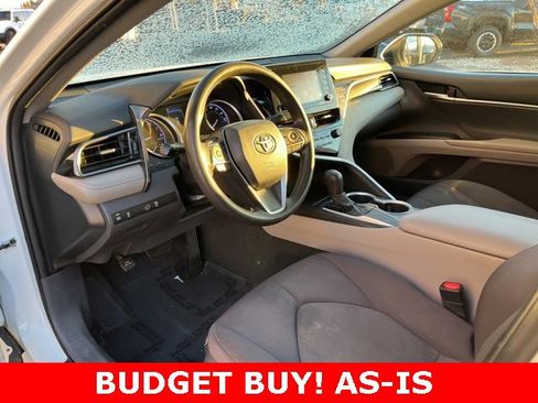 Used 2021 Toyota Camry LE image 6
