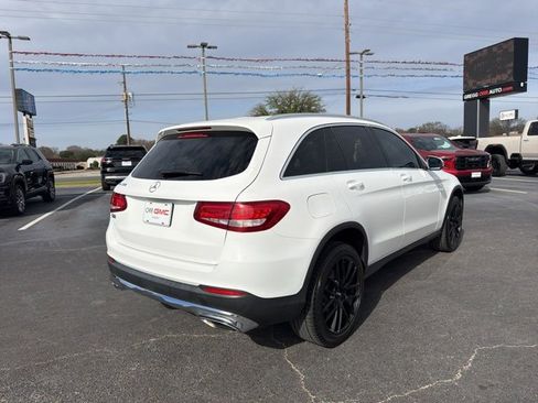 Used 2018 Mercedes-Benz GLC 300 image 5