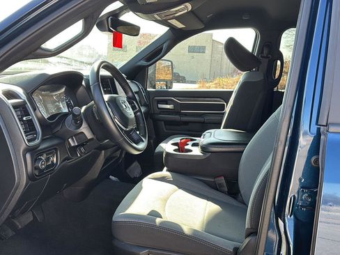 Used 2024 RAM 2500 Big Horn w/ Bed Utility Group image 10