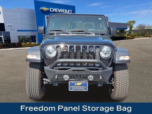 Used 2022 Jeep Gladiator Sport w/ Trailer Tow Package AWD/4WD image 24