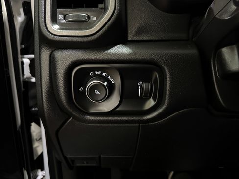 Used 2021 RAM 5500 Tradesman w/ Towing Technology Group image 28