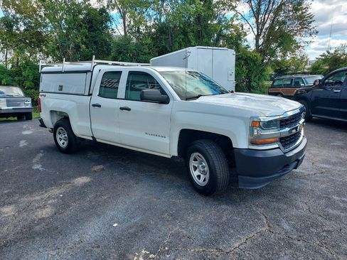 Used 2018 Chevrolet Silverado 1500 W/T AWD/4WD image 10