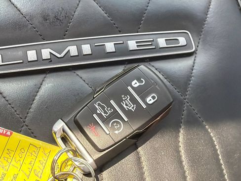 Used 2025 RAM 1500 Limited AWD/4WD image 28