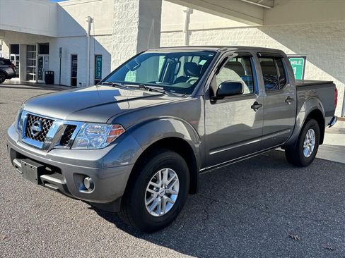 Used 2019 Nissan Frontier SV image 23