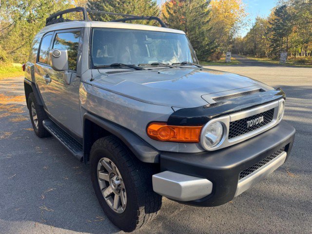 Used 2014 Toyota FJ Cruiser 4WD w/ Upgrade Package image 4
