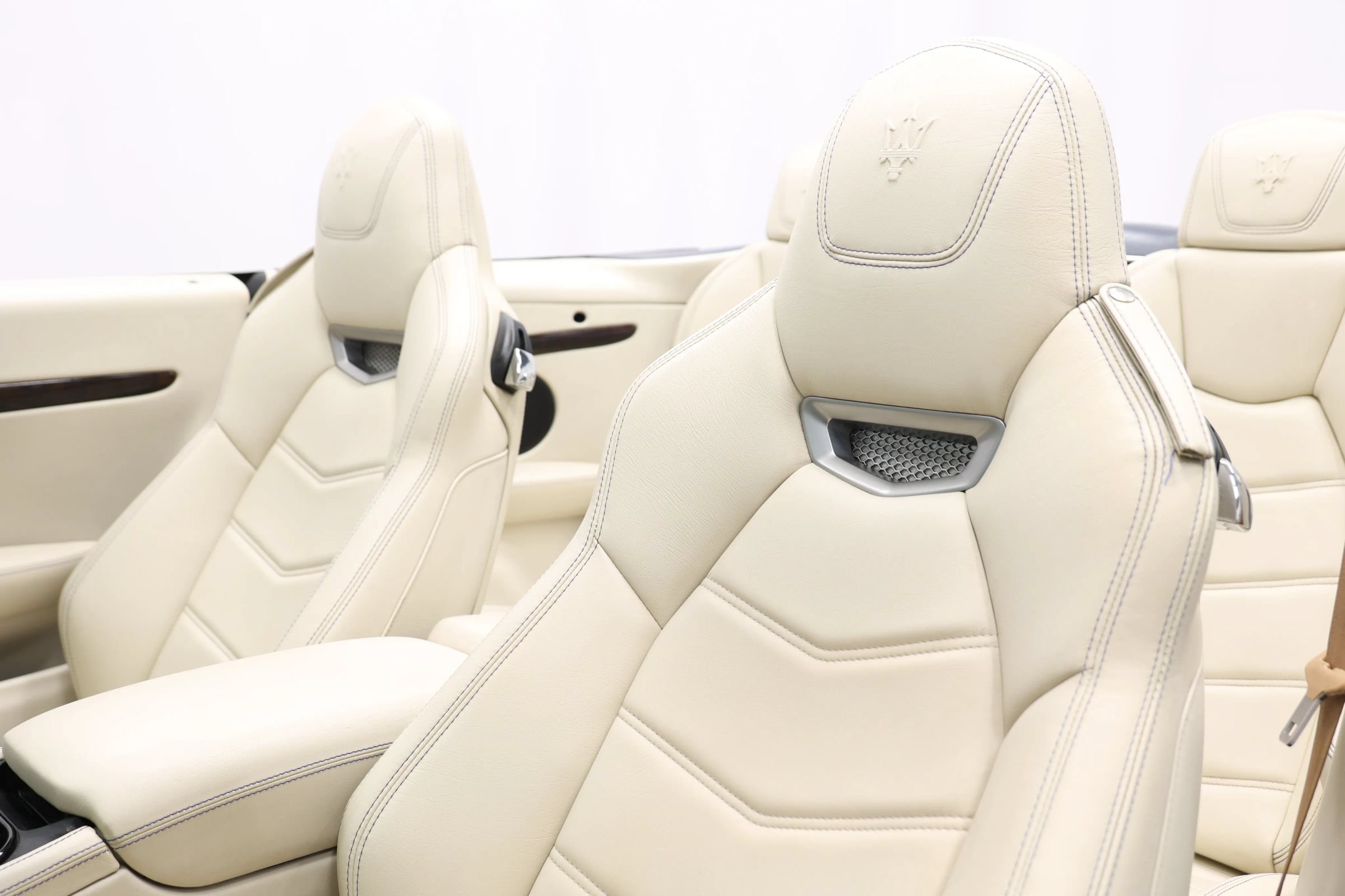 Used 2018 Maserati GranTurismo Sport RWD image 18